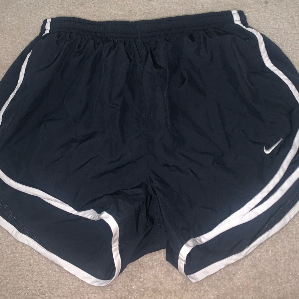 Nike tempo running shorts, M